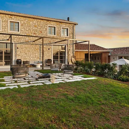 In Pietra Villa *