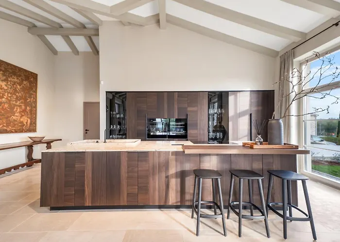 In Pietra * Vranje Selo