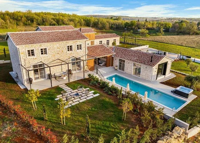In Pietra Villa